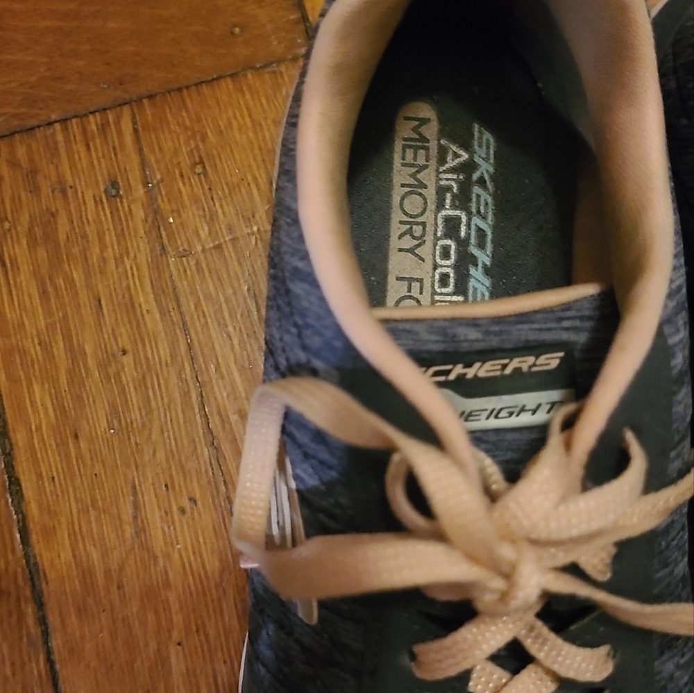 EUC SKECHERS 7.5 BLUE PINK Hp🔥🔥🔥 - Picture 2 of 7